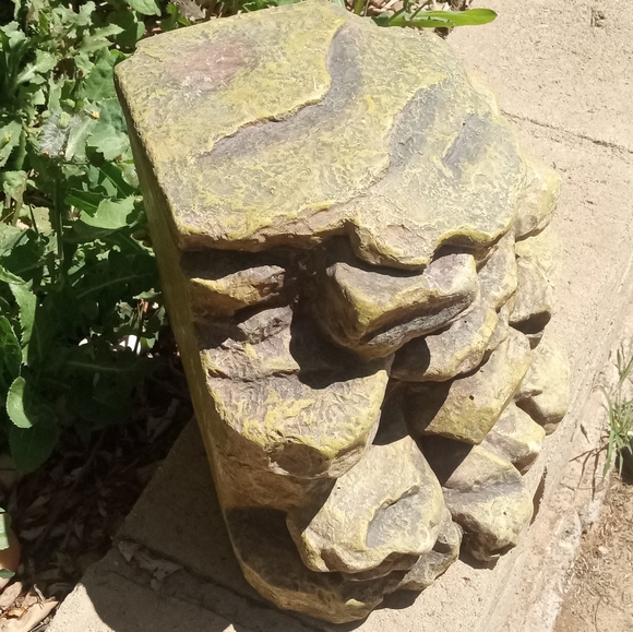 Tetrafauna Terrarium Corner Rock Filter Waterfall. - Picture 14 of 16